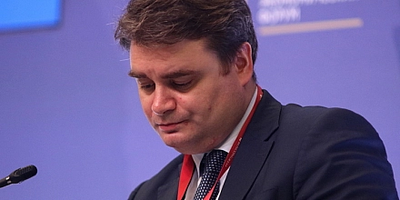Экс-замглавы Минпромторга Василий Осьмаков назначен заместителем министра обороны России