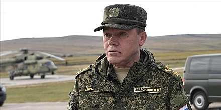 Герасимов заявил о наступлении российской армии на всех направлениях