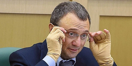 Коррупционная лихорадка Дмитрова: сенатору Керимову подогревают нары?