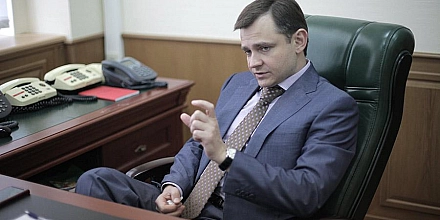 Дорожный распил Слюсаря: госконтракты раздали родне министра Куца?