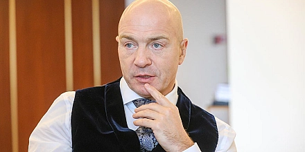 Басов в Литнете - дверь для рейдеров: Малофееву приглянулся бизнес Новикова?