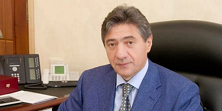 Миллиарды на супе: как депутат Пекарев и Ко госконтракты пилили