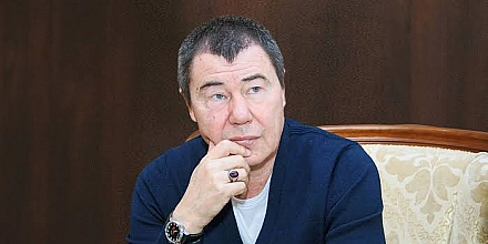 Кошелек для семьи Кабаевой: от госконтрактов до экс-сотрудника Штази