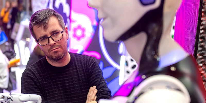 Писатели обеспокоены влиянием ИИ на творчество и доходы