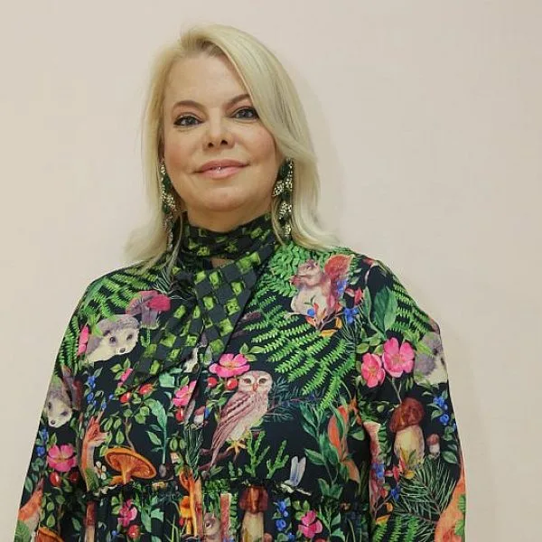 Яна Поплавская заработала свыше полумиллиона рублей на курсах ораторского мастерства
