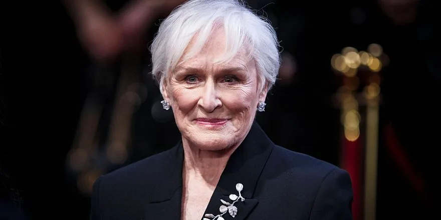 79-летняя звезда Голливуда Гленн Клоуз перенесла операцию по замене сустава