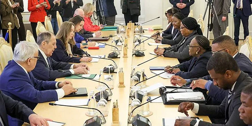 Лавров заявил о намерении России и Намибии возобновить регулярные консультации