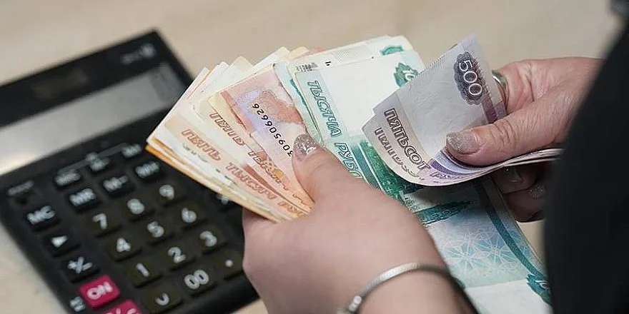 Орешкин заявил о полной перестройке финансовой системы России из-за санкций