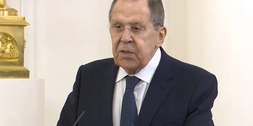 Песков опроверг слухи о конфликте между Путиным и Лавровым
