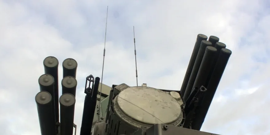 ПВО России за четыре часа уничтожила 15 украинских беспилотников над тремя регионами